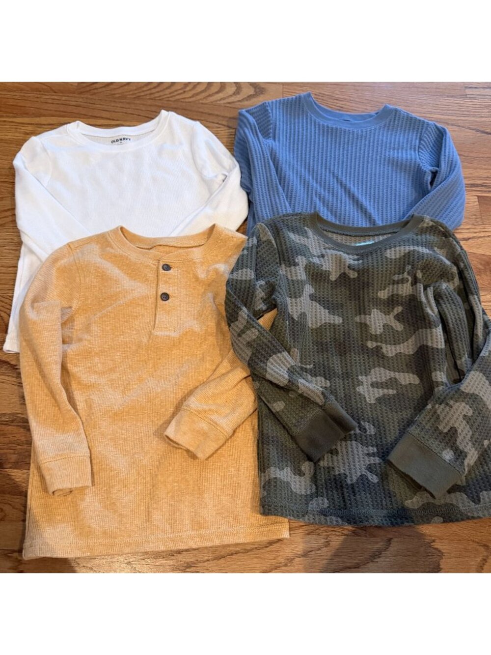 Garanimal Old Navy Boys 5t Thermal Long Sleeve Shirts